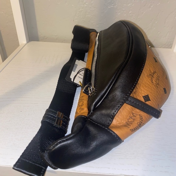 🔥 NWT MCM SIGNATURE COGNAC & BLACK LEATHER SMALL FANNY PACK WAIST BUM BAG - Picture 5 of 9